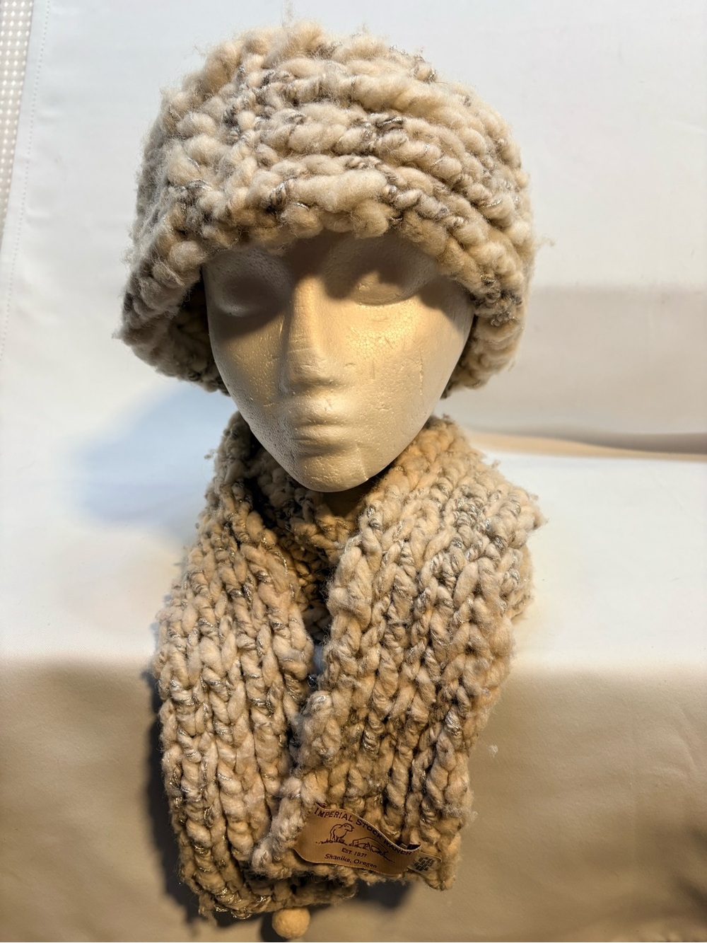 Handmade Chunky Knit Cream and Silver Beanie and Scarf Set 100% Wool - Picture 3 of 8